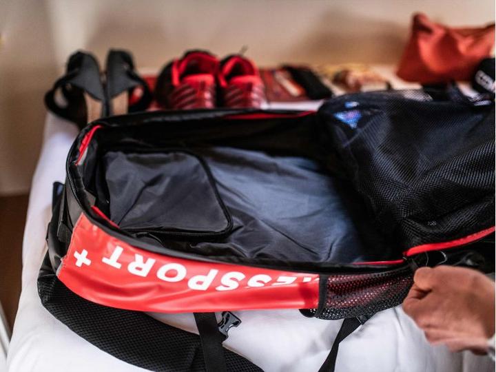 Actual product image Compressport GlobeRacer (35 l)