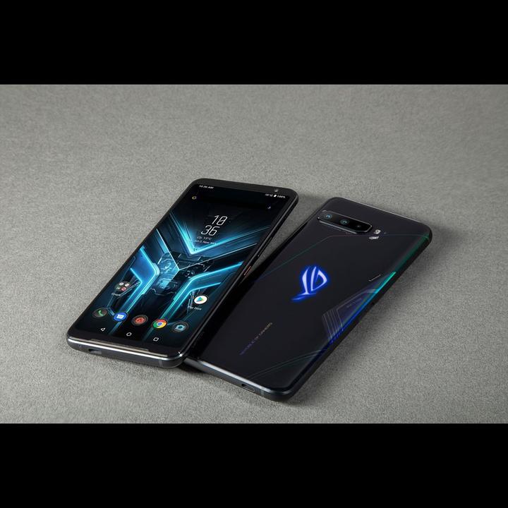 Produktbild ASUS ROG Phone 3 Strix (8GB) (256 GB, Black, 6.59", Dual SIM, 64 Mpx, 5G)
