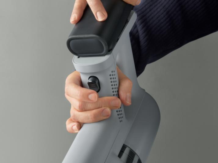 Image du produit Electrolux EP71HB14UV Aspirateur-balai électrique sans fil à sec sans sac 0,3 l 57 W couleur crème 4 Ah