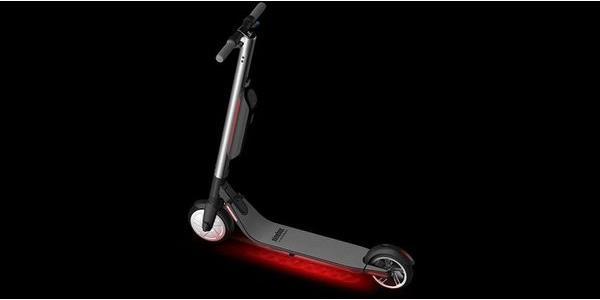 Produktbild Segway-Ninebot KickScooter ES4 (30 km/h, 45 km, 300 W)