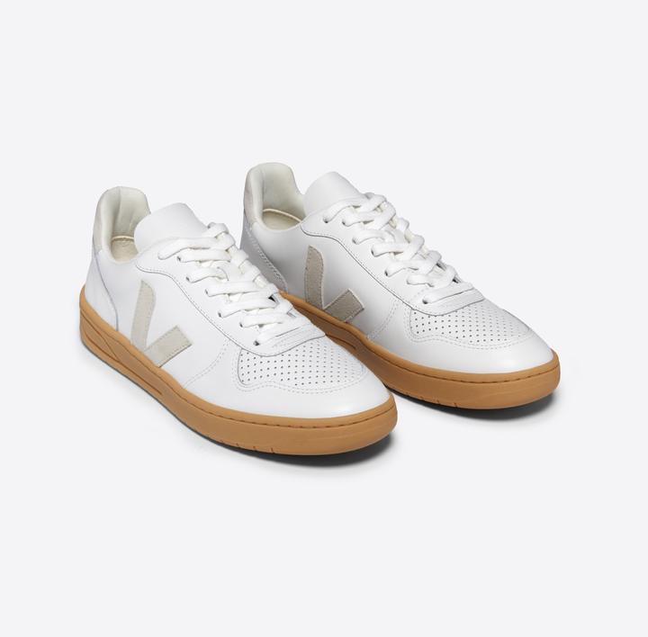 Actual product image Veja V-10 (40)