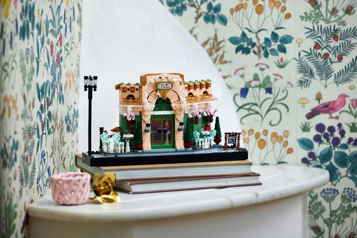 Produktbild LEGO Französisches Café (10362, LEGO Icons)