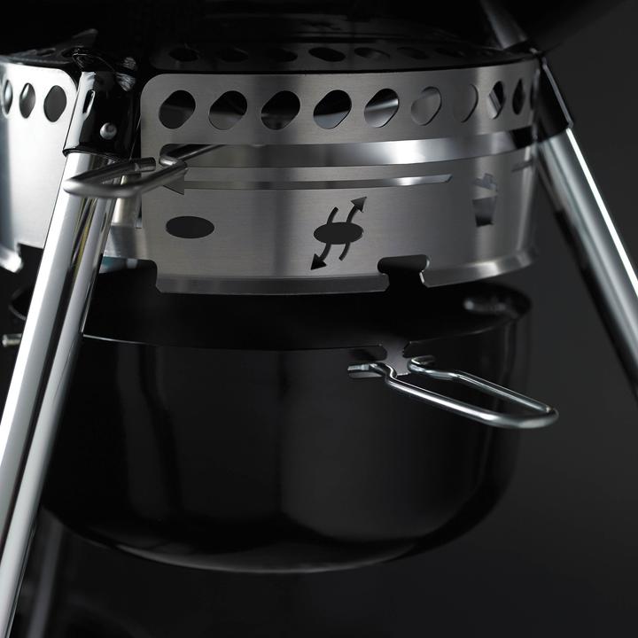 Actual product image Weber Master Touch Premium E-5770 (57 cm)