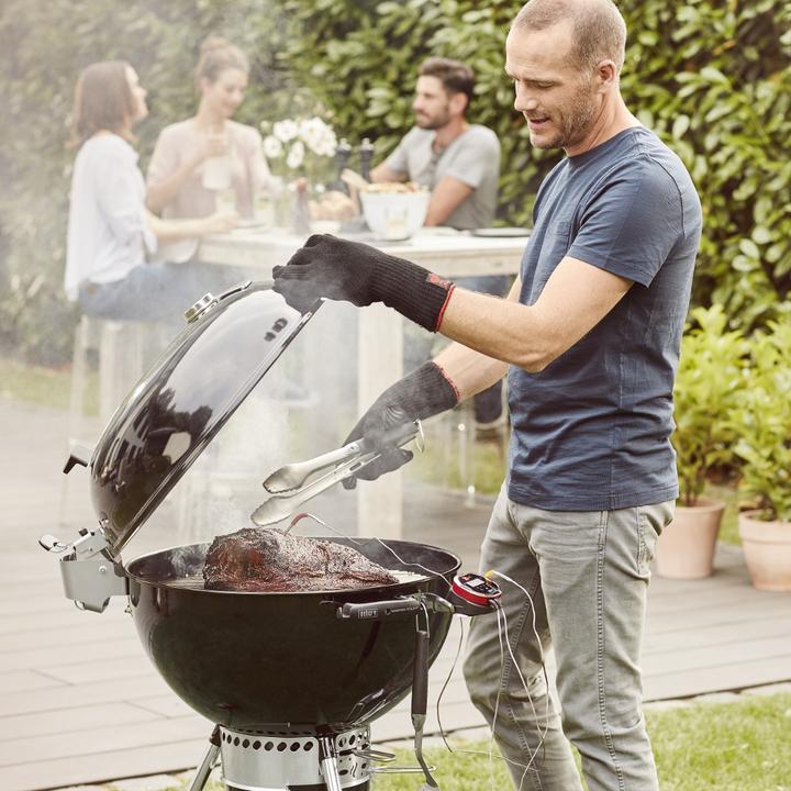 Actual product image Weber Master Touch Premium E-5770 (57 cm)