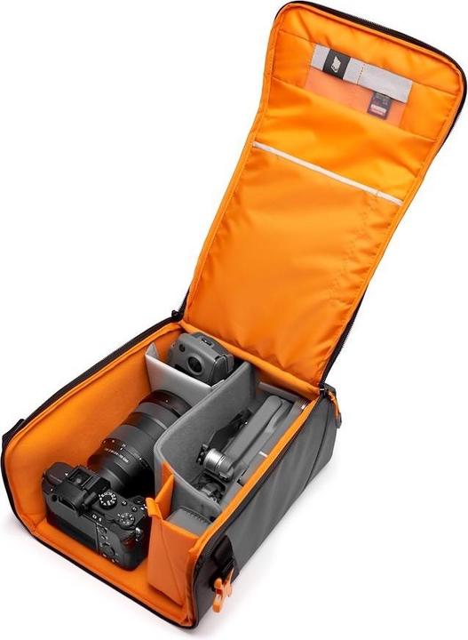 Actual product image Lowepro GearUp Creator Box XL II Green Line (Camera bag, 8 l)