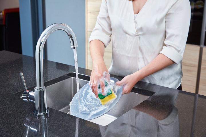 Produktbild DrinkPure Trinkwasserfilter mit Wandhalter M22 / M24