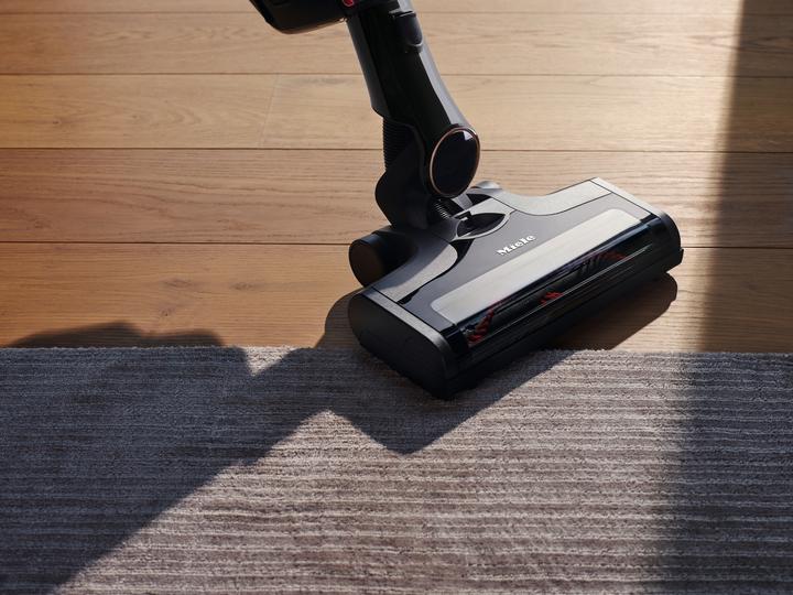 Actual product image Miele Triflex HX2 125 Gala Edition