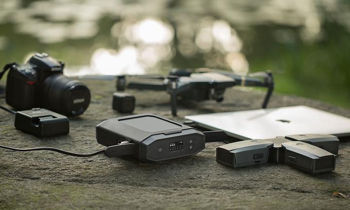 Produktbild Omnicharge Ultimate (38400 mAh, 100 W, 142 Wh)