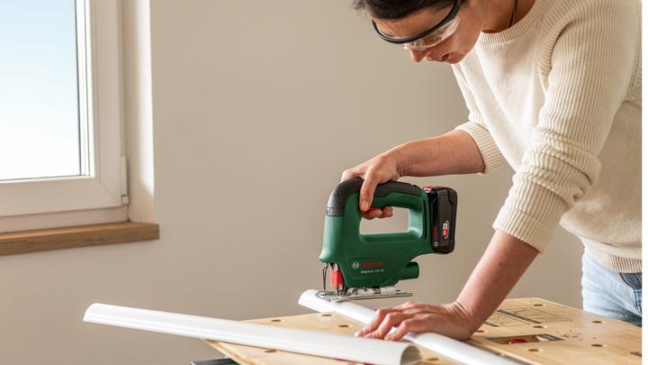 Actual product image Bosch Home & Garden EasySaw 18V-70