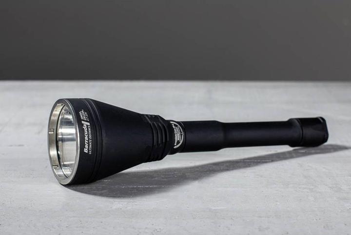 Produktbild ArmyTek Barracuda Suchscheinwerfer (warmes Licht) (26.20 cm, 1350 lm)