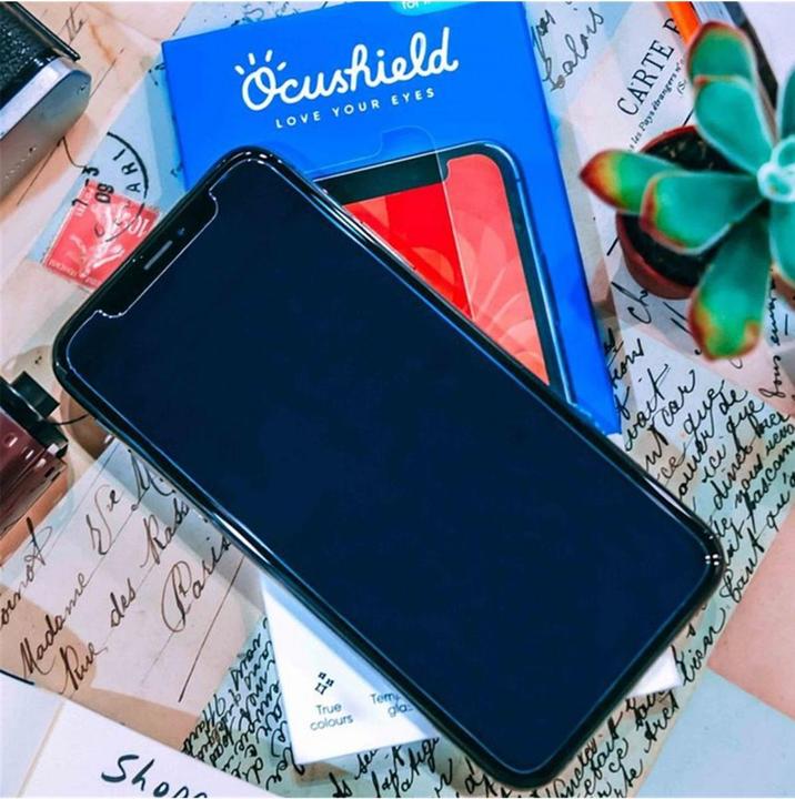 Produktbild Ocushield Anti Blue Light Screen Protector (1 Stück, Apple iPhone 12 mini)