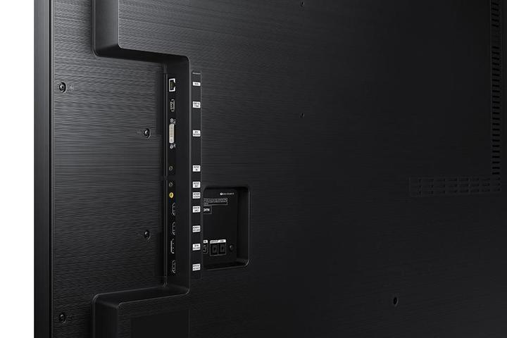 Actual product image Samsung QB98R (3840 x 2160 Pixels, 98")
