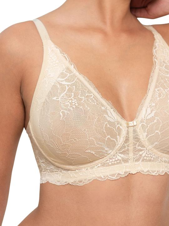 Actual product image Triumph Amourette Charm underwired bra (70 D, Single pack)