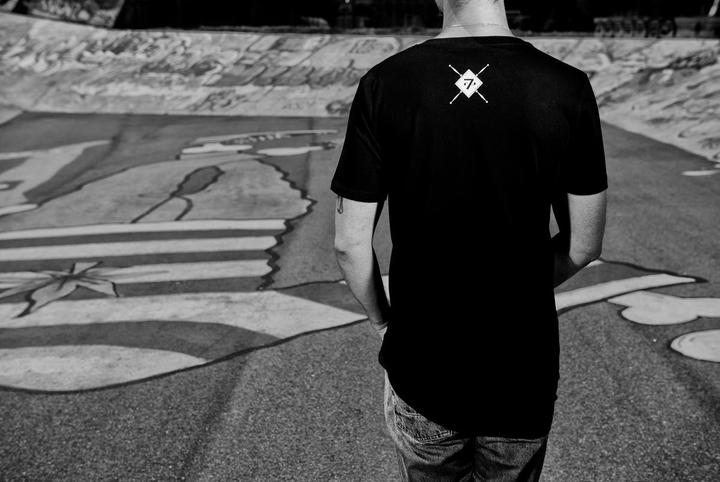 Produktbild jan SEVEN dettwyler Kleider BFLS T-Shirt Men black M (M)