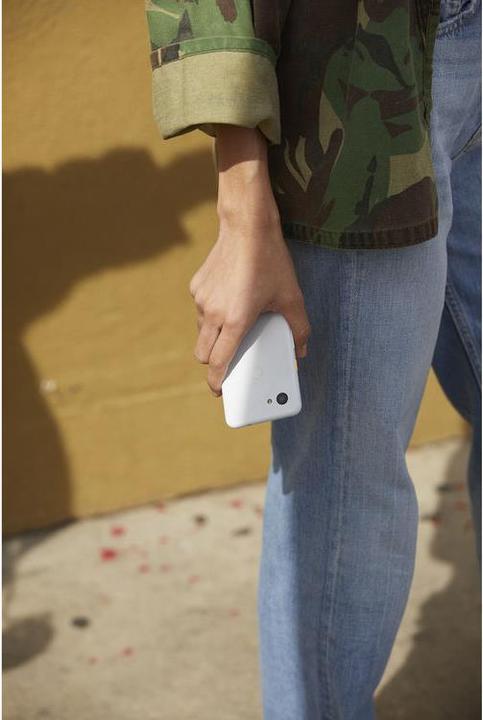 Produktbild Google Pixel 3a XL (64 GB, Clearly White, 6", Single SIM, 12.20 Mpx, 4G)