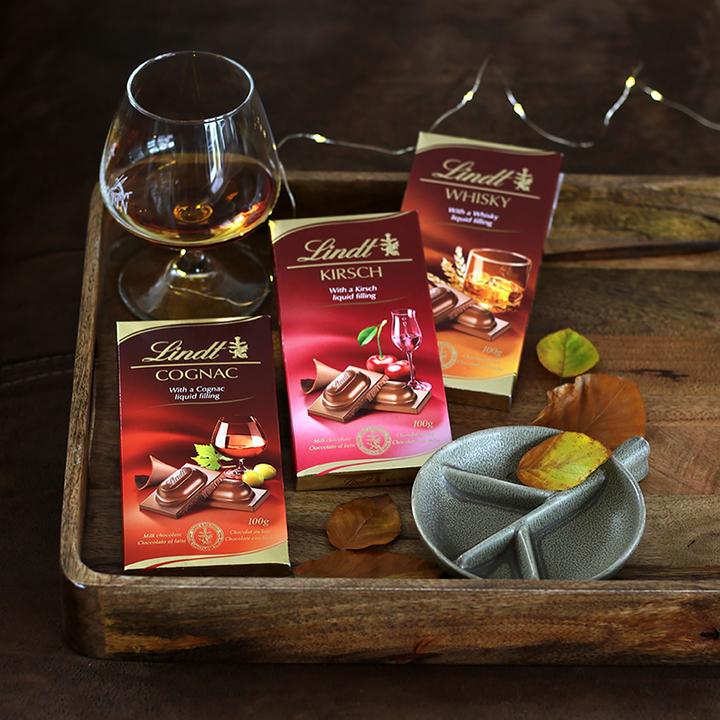 Actual product image Lindt Chocolate bar milk cherry brandy (100 g)