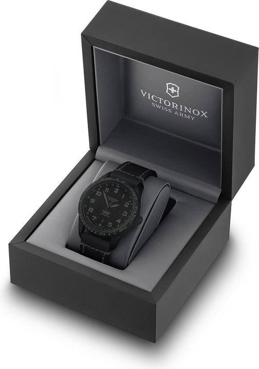 Actual product image Victorinox Airboss Mechanical (Analogue wristwatch, Pilot watch, Swiss made, 42 mm)