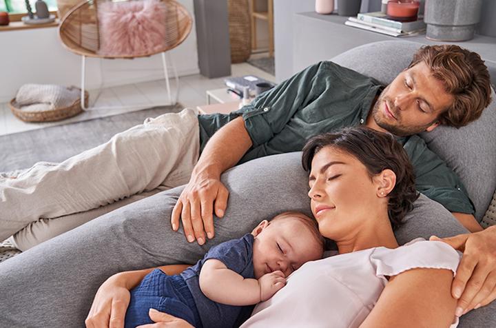 Actual product image Theraline Nursing pillow "The Original" with micro pearl filling incl. cover 190 cm (190 cm)