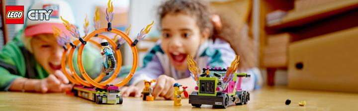 Produktbild LEGO Stunttruck mit Feuerreifen-Challenge (60357, LEGO City)