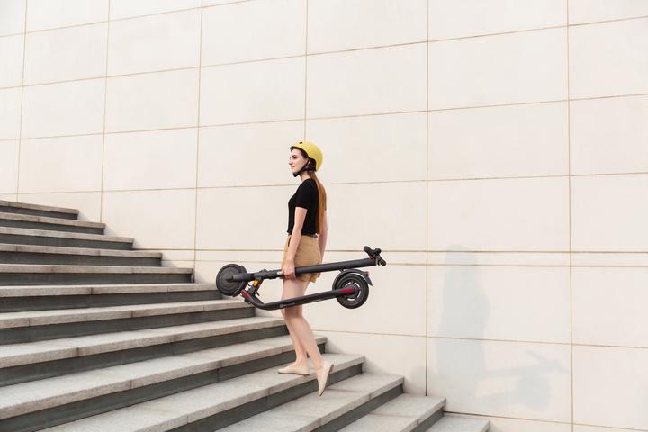 Actual product image Segway-Ninebot KickScooter E25E (25 km/h, 25 km, 300 W)