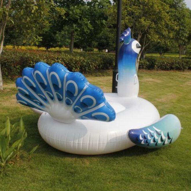 Actual product image MU Classic Peacock swimming island