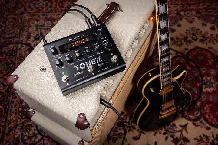 Actual product image IK Multimedia Tonex (Electric guitar)