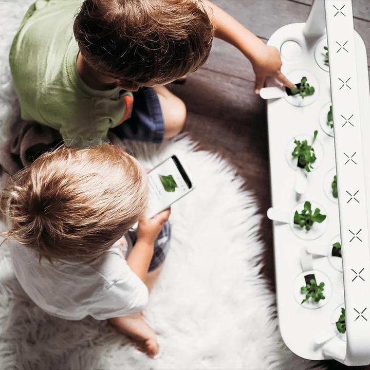 Actual product image Click and Grow Smart Garden 9 Pro Starter kit (Colour: White) (SG9S1UNI-BT) (18.50 cm)