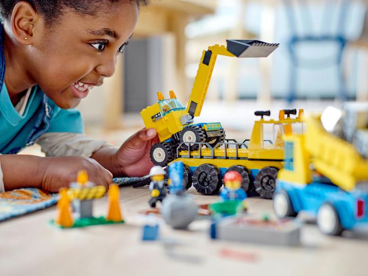 Produktbild LEGO Baufahrzeuge und Kran mit Abrissbirne (60391, LEGO City)