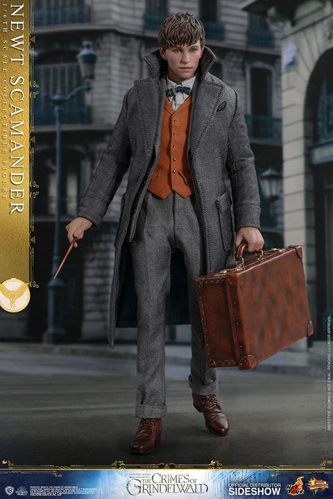 Produktbild Hot Toys Phantastische Tierwesen 2 “Newt Scamander” 1/6 Scale Figur