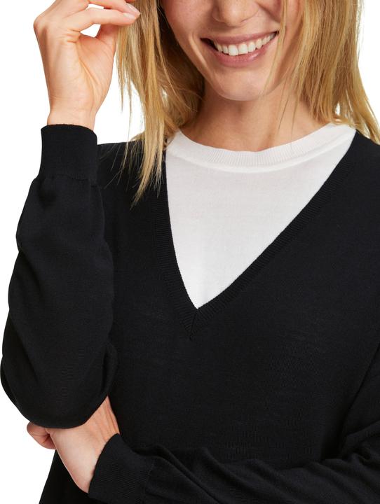 Actual product image Falke BA V-Neck New Merino w (M)