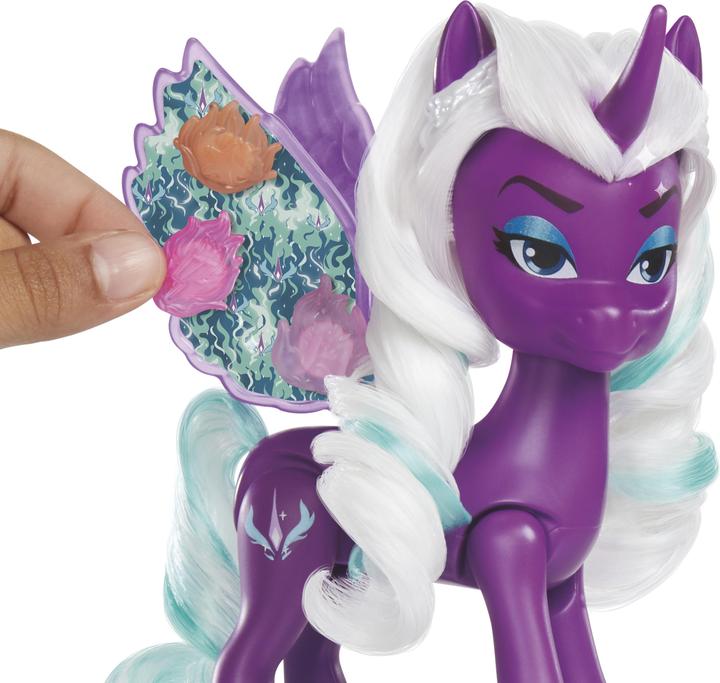 Image du produit My Little Pony Ailes surprises Zipp Storm Poupée de mode avec ailes et accessoires