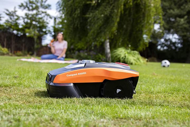 Actual product image Yard Force Compact 400RiS robotic mower (400 m²)