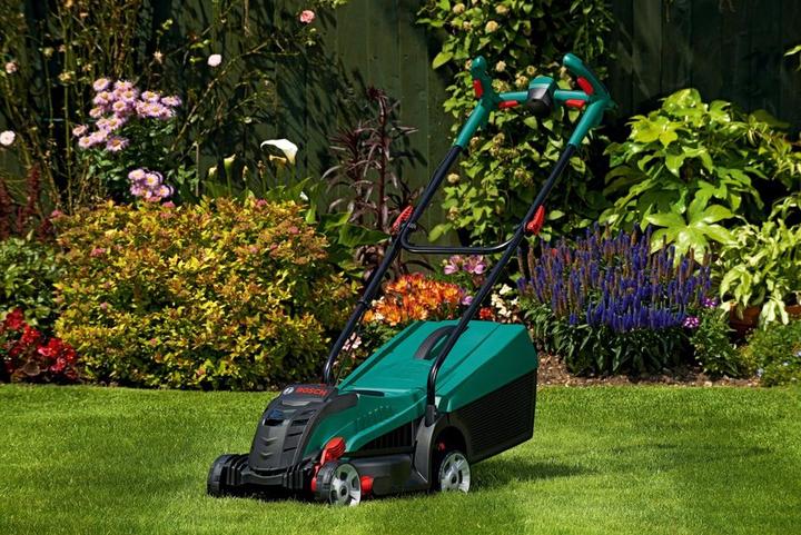 Produktbild Bosch Home & Garden Rotak 32 LI (Akkubetrieb)
