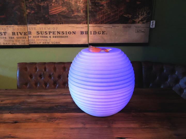 Immagine prodotto Nikki.Amsterdam The.Bowl | Lampada con altoparlante Bluetooth® e refrigeratore per vino (Batteria ricaricabile)