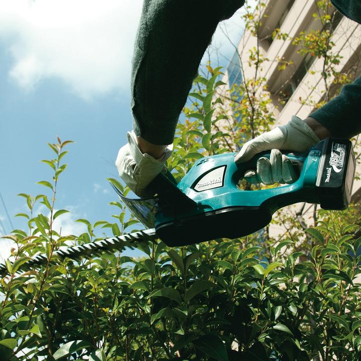 Actual product image Makita Duh523z (Cordless hedgecutters)