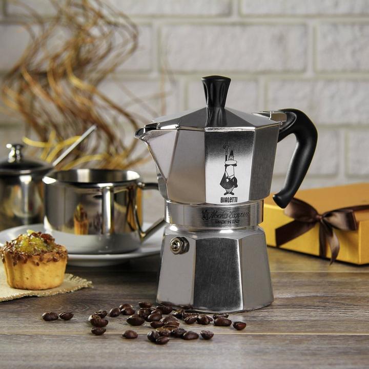 Actual product image Bialetti Moka Express (4 T.)