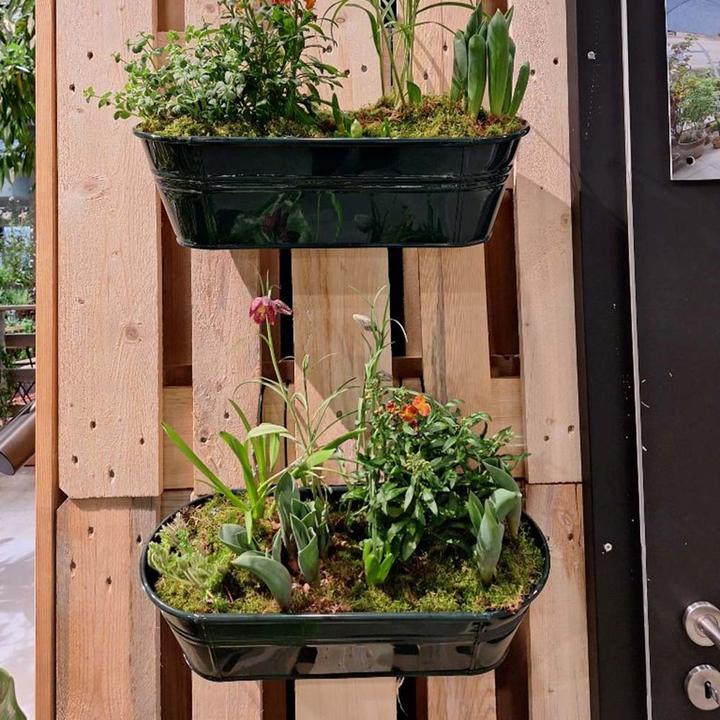 Actual product image VEG and the City Balkontopf mit Haken (20 cm)