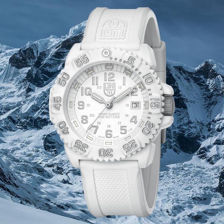 Immagine prodotto Luminox Tartaruga marina Leatherback Serie 0300 (Fatto in Svizzera, Orologio da polso analogico, 39 mm)