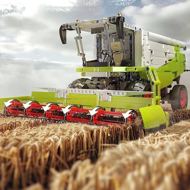 Actual product image Mould King Claas Lexion 760 harvester