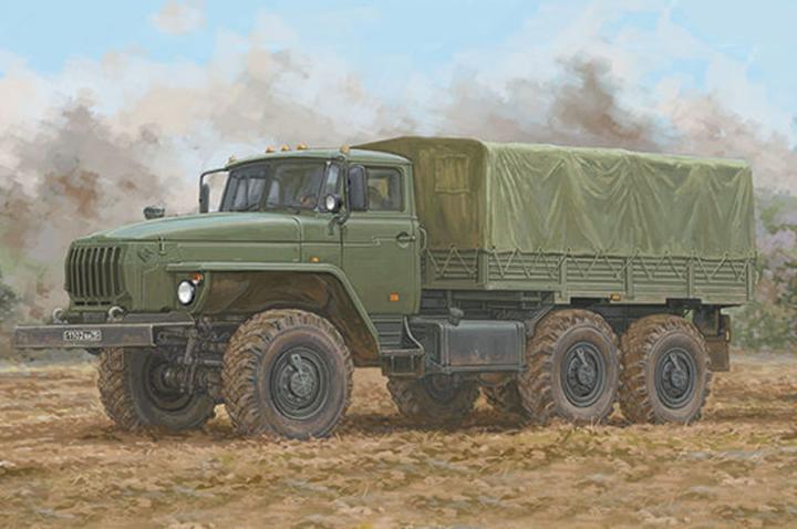 Actual product image Trumpeter Russian URAL-4320