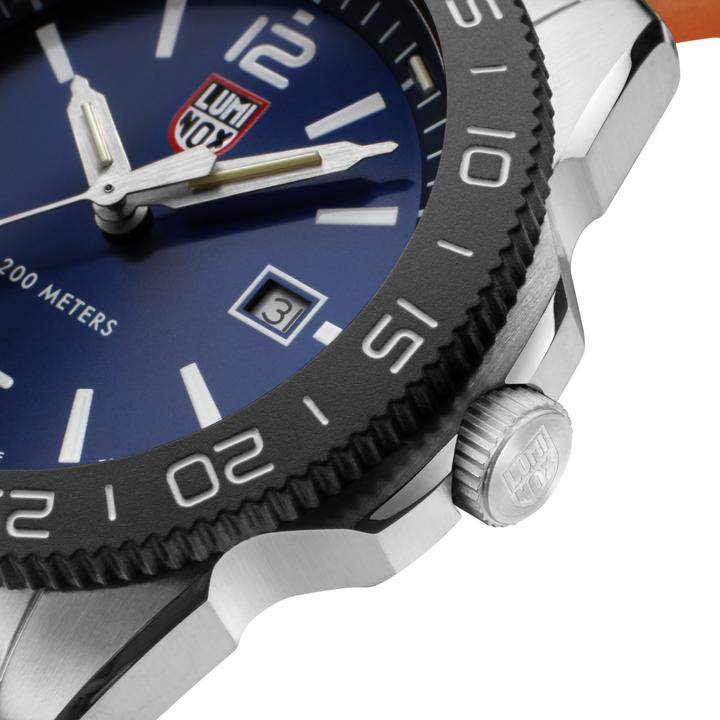 Actual product image Luminox Pacific Diver 3120 Series (Analogue wristwatch, 44 mm)