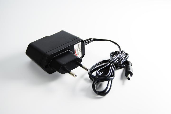 Actual product image Futaba LiPo socket charger 8.4V 500mA
