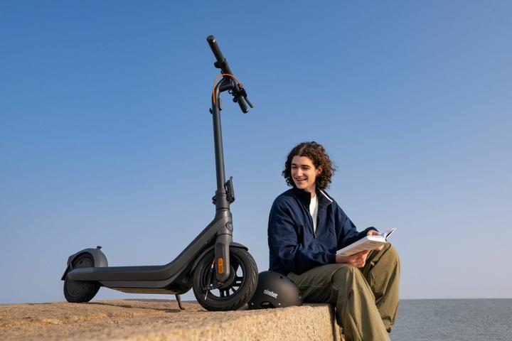 Image du produit Segway-Ninebot E2 Pro D (20 km/h, 35 km, 350 W)