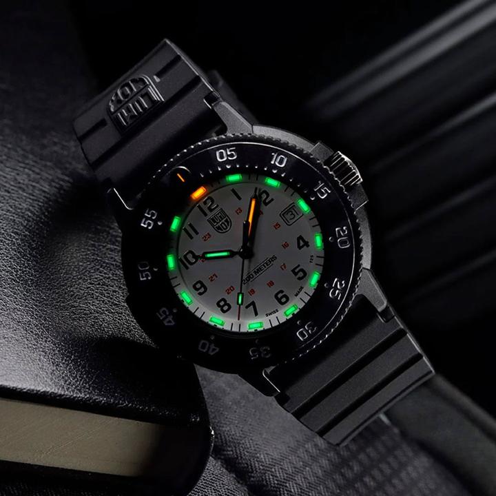 Image du produit Luminox Original Navy Seal 3000 Evo Series (Montre de plongée, 43 mm)