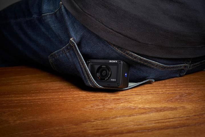 Produktbild Sony DSC-RX0 II Kit (30p, Bluetooth)