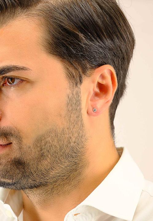 Actual product image Muau Stud earrings (750/18 K Gold)
