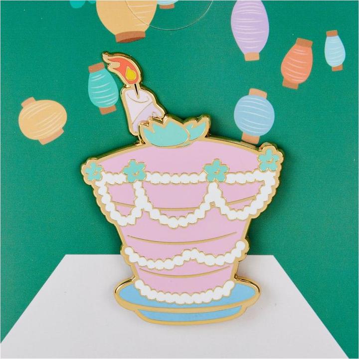 Image du produit Loungefly Disney by Pin's Unbirthday Cake 3" Limited Edition 8 cm