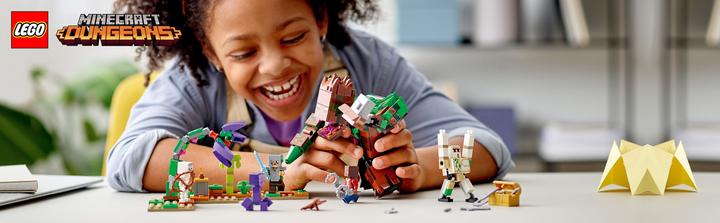 Actual product image LEGO Minecraft 21176 The Jungle Mayhem (21176, LEGO Minecraft)