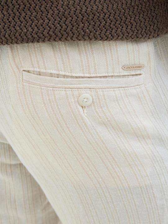 Actual product image Jack & Jones Tapered Fit Shorts Shorts (M)