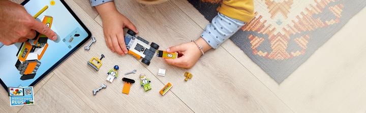 Actual product image LEGO Race car (60322, LEGO City)
